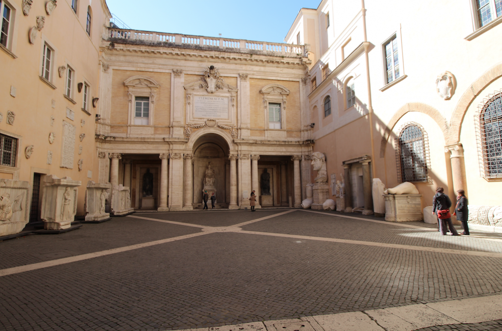 Palazzo dei Conservatori Cortile